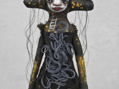 Stephanie Vandal – PRINCESSE AU PETIT POIS – Mixed media art sculptures