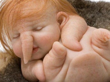 Patricia-Piccinini – Newborn – 2010-detail