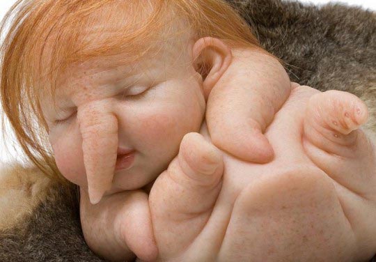 Patricia-Piccinini – Newborn – 2010-detail