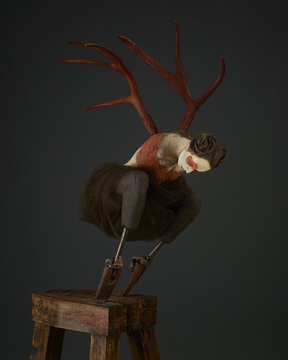 Susannah Zucker – Red Crouch, ceramic, steel, bone Sculpture