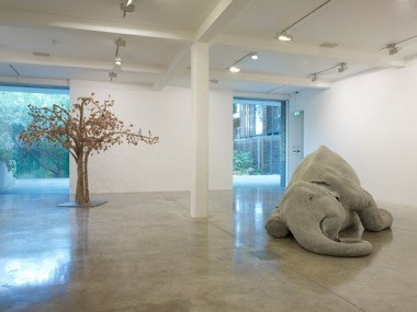 bharti-kher_installation elephant