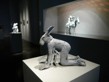 Sophie Ryder sculptures lievre