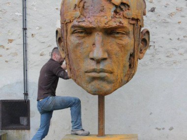 Christophe Charbonnel – masque de persée monumental