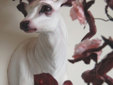 Natasha Cousens – Doe Ray Me – Floral animal sculpture