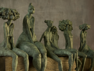 Valerie Hadida sculptures – girls