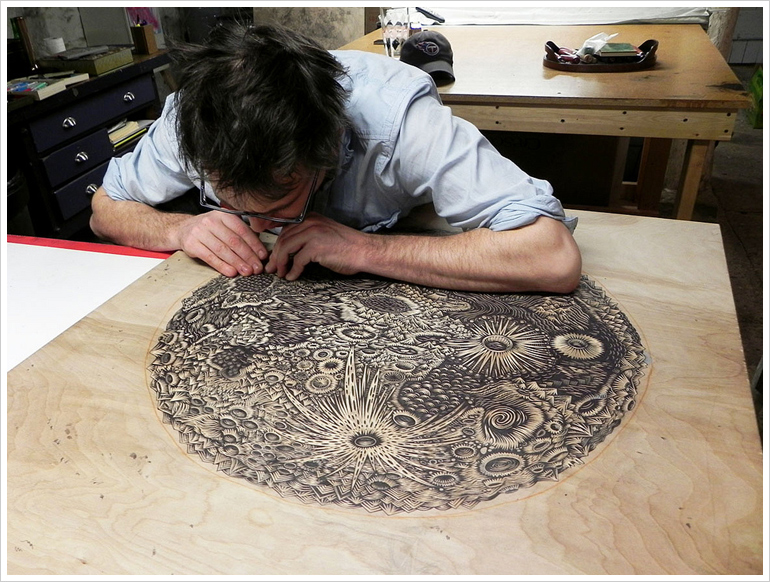 themoon_woodcut_carving04_b