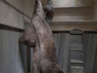 Berlinde de Bruyckere – sculpture horse