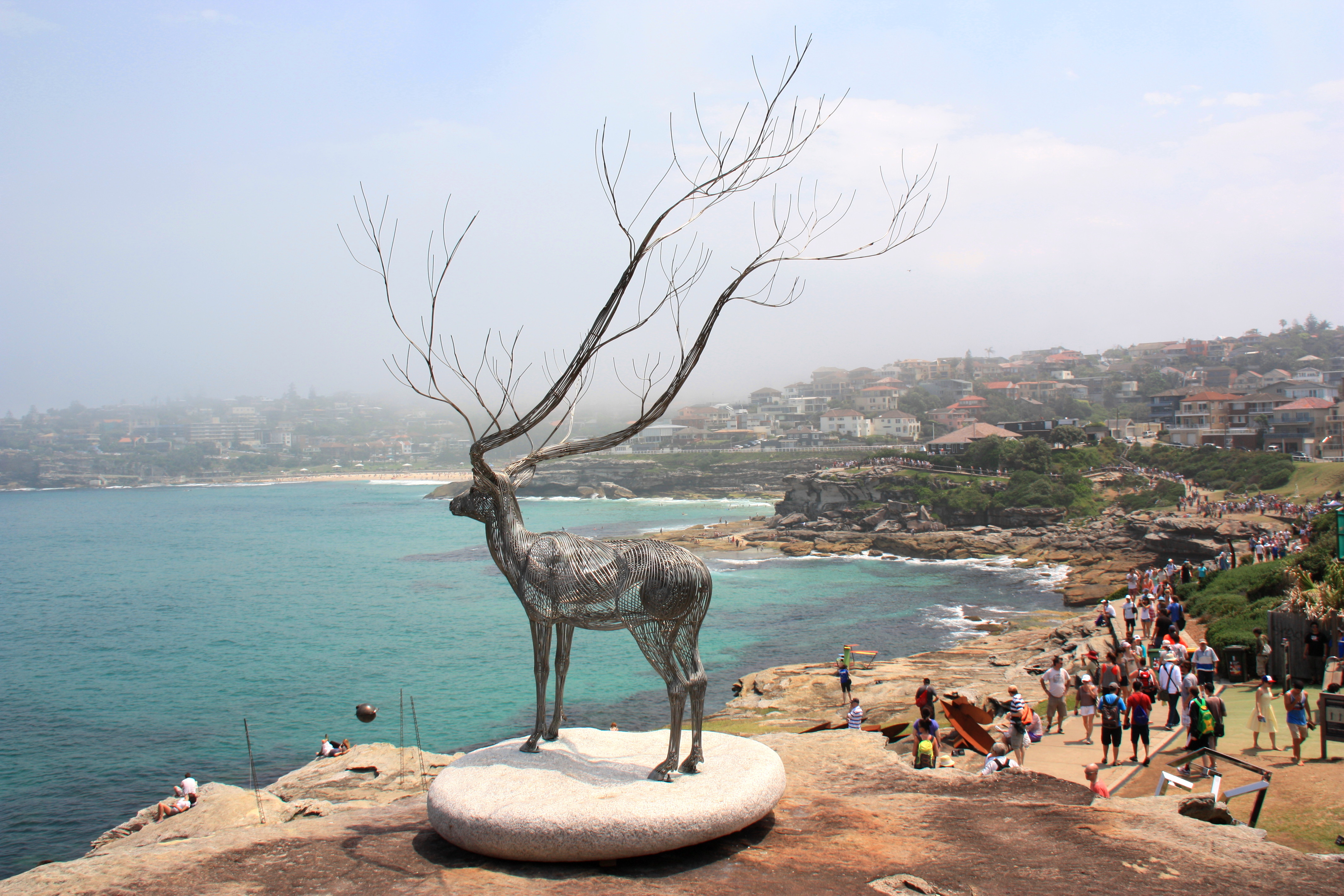 Sculpture by Byeong Doo Moon – I have been dreaming to be a tree…II