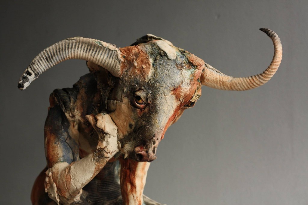 Minotaur sculpture - Ostinelli details