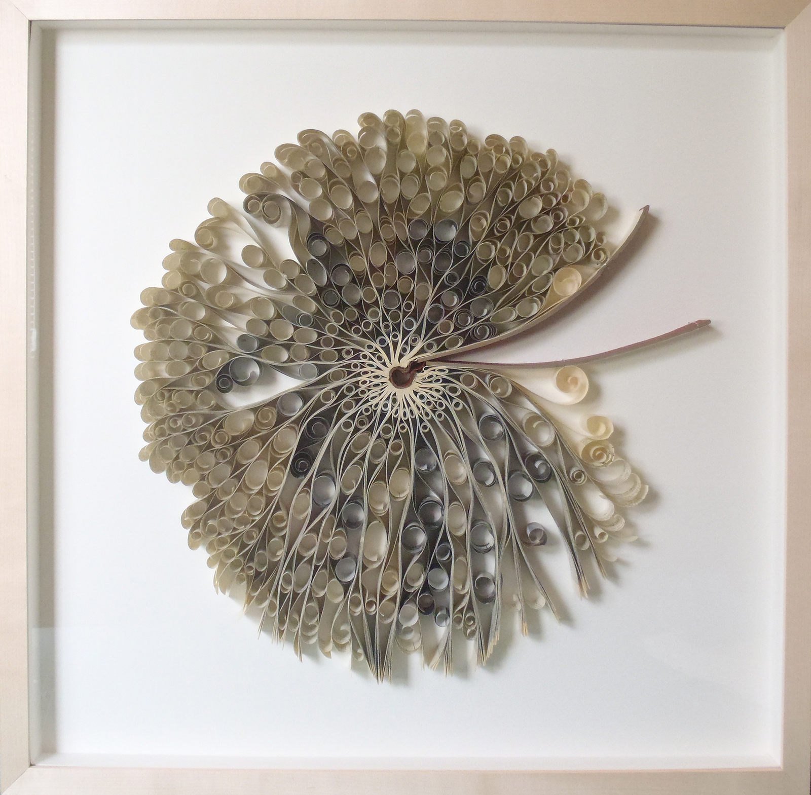 Pam Langdon – Old reconstruted book in floral art / Paper Art