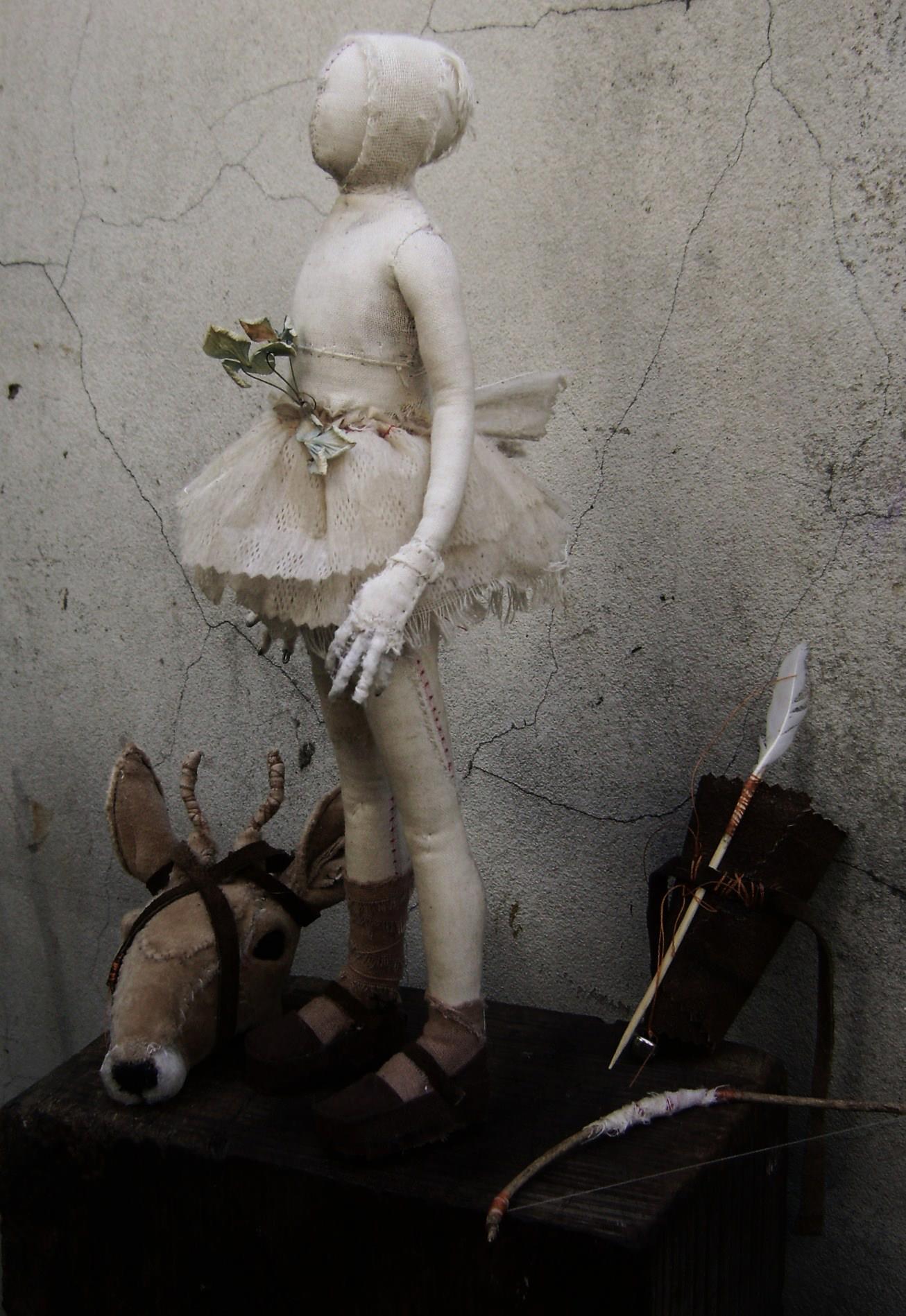 Valeria Dalmon – Joven arquera – Textiles sculptures