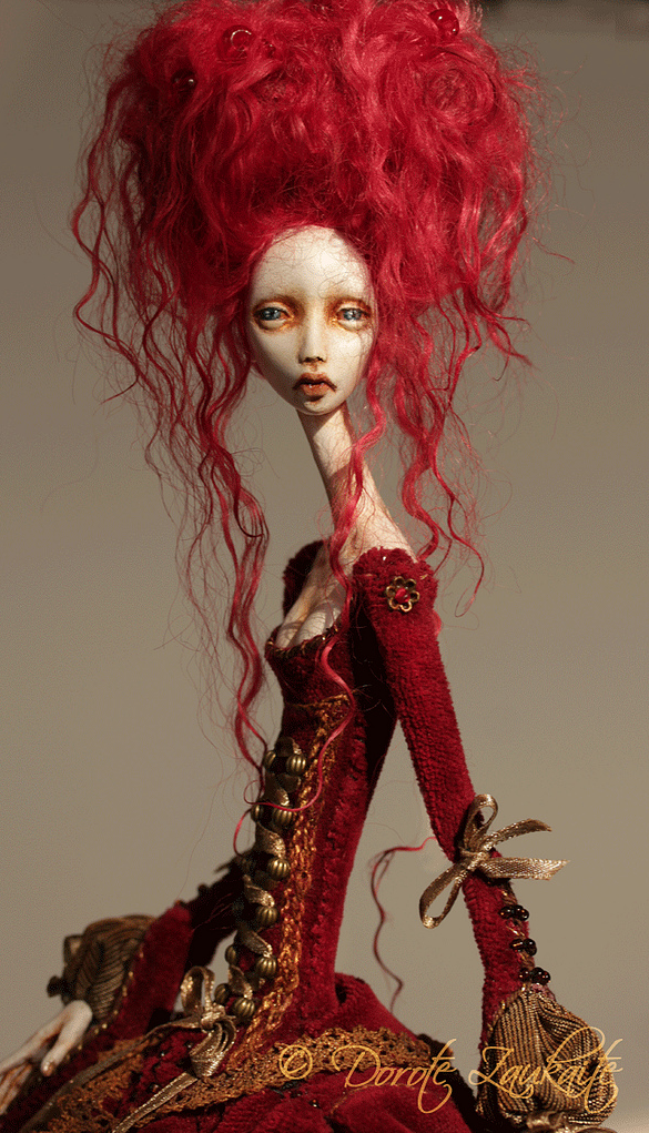 Tireless Artist – Art dolls / Lady in Waiting