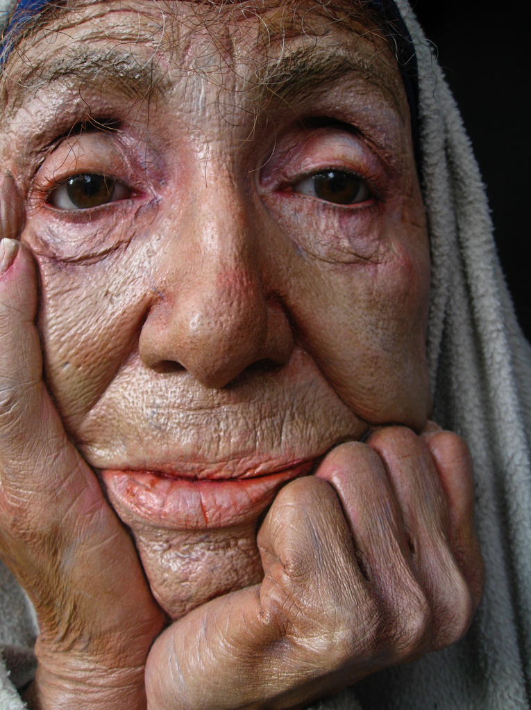Marc Sijan – sculptures hyperealistes – Old woman