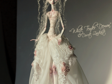 Tireless Artist – Art dolls / The whole day of chasing sunbeams