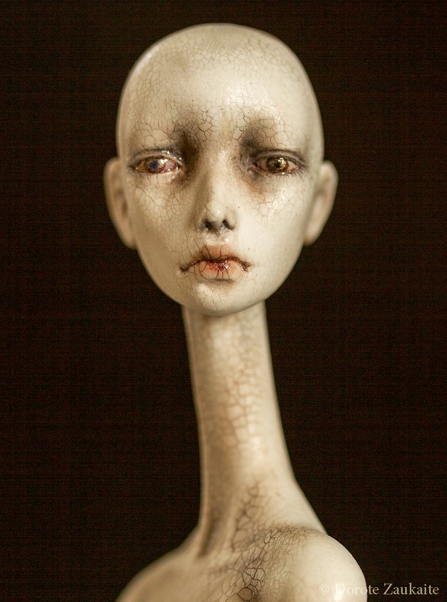 Dorote Zaukaite – Beautiful dolls mixed media art – Winter is coming detail