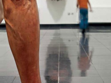 Zarko Baseski – sculptures hyperrealiste – detail Ordinary man