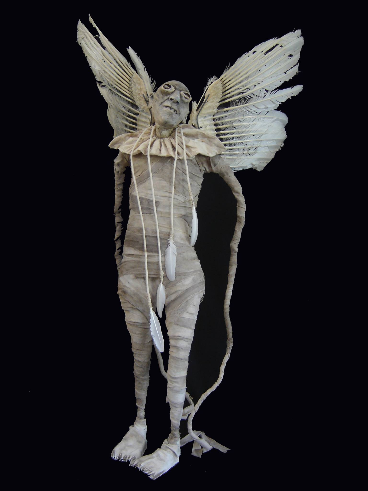 Sabrina Gruss – creatures sculptures – Les anges decus