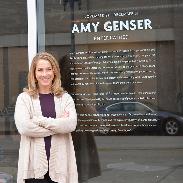 Amy Genser – portrait