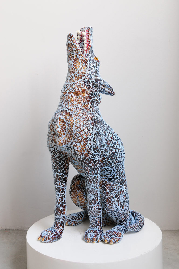 Joana Vasconcelos – Wolf sculpture dentelles Art