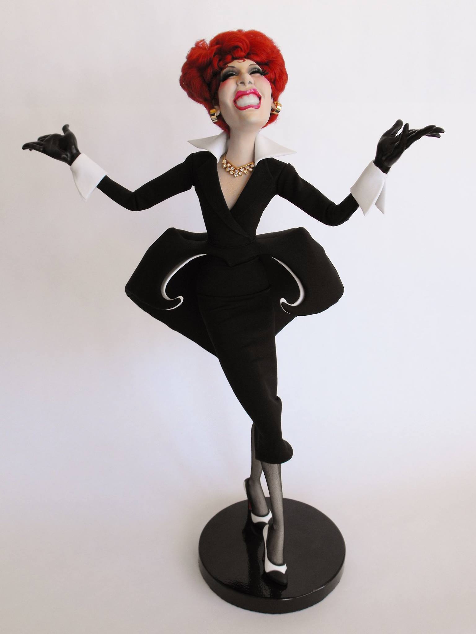 Dustin Poche – Lypsinka doll sculptures