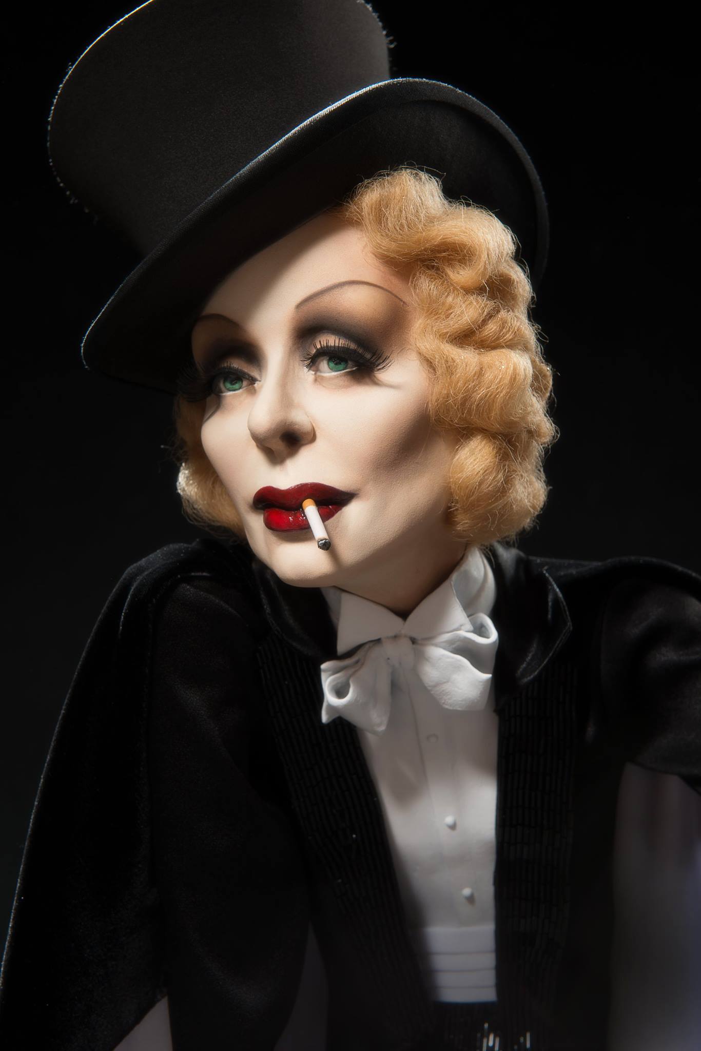 Dustin Poche – Marlene Dietrich doll sculpture