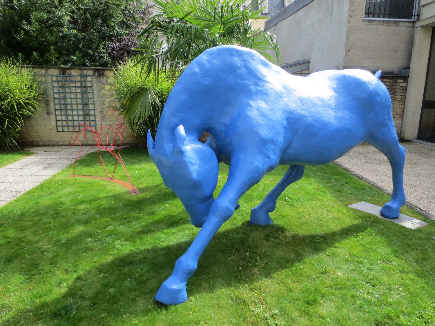 saone de stalh – sculpture – cheval resine