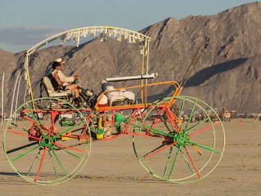 Colorful Mutant Vehicle – Art Car ©DUNCAN RAWLINSON