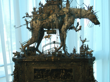 Kris Kuksi –  The Prague parade opus1 – sculpture