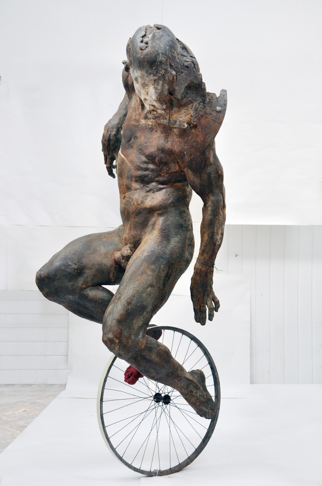 Grzegorz Gwiazda – sculpture cyclist