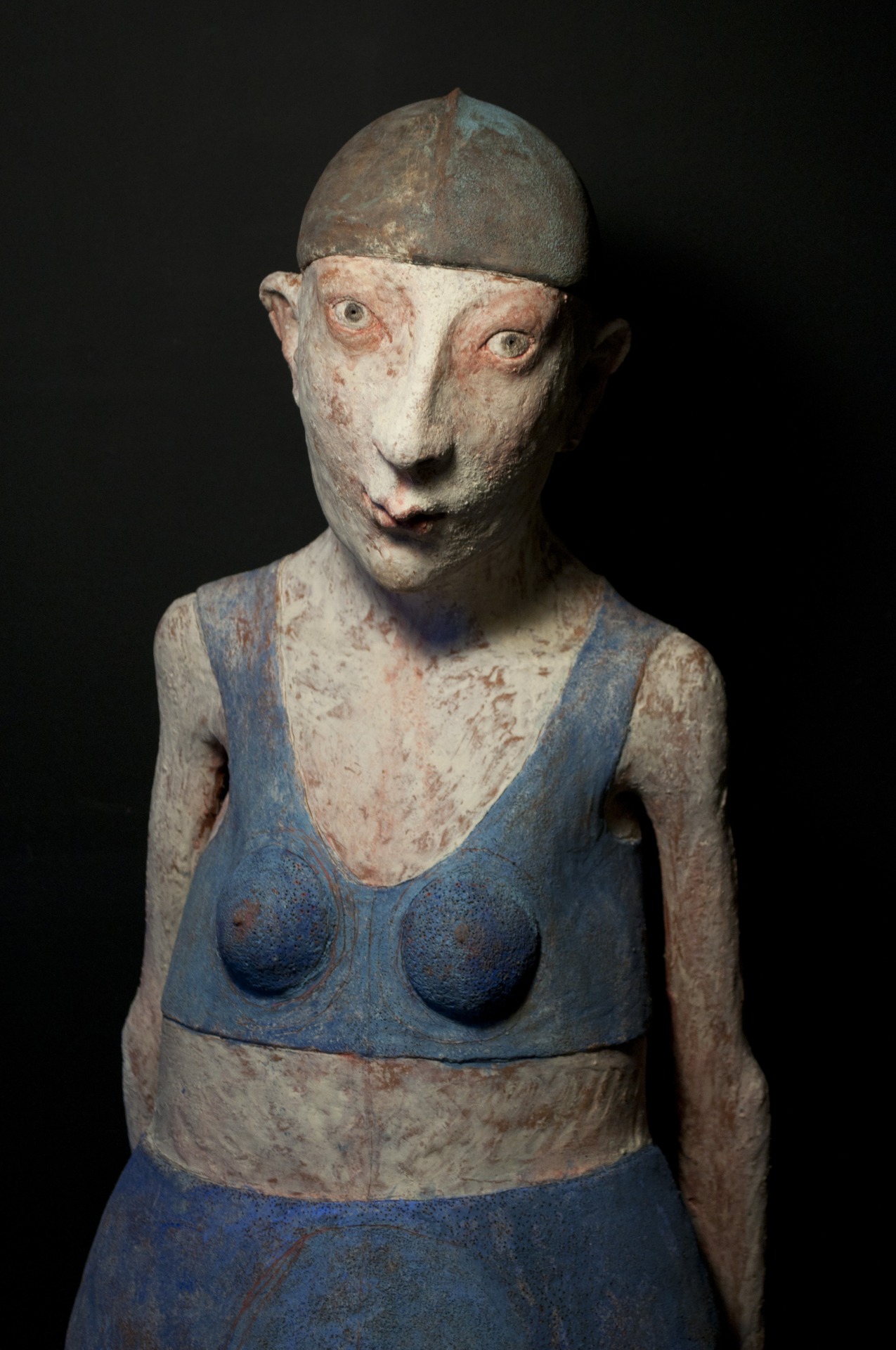 Patricia Broothaers – androgyn and bashful sculptures