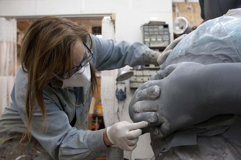 Sculptures hyperealistes Carole Feuerman working