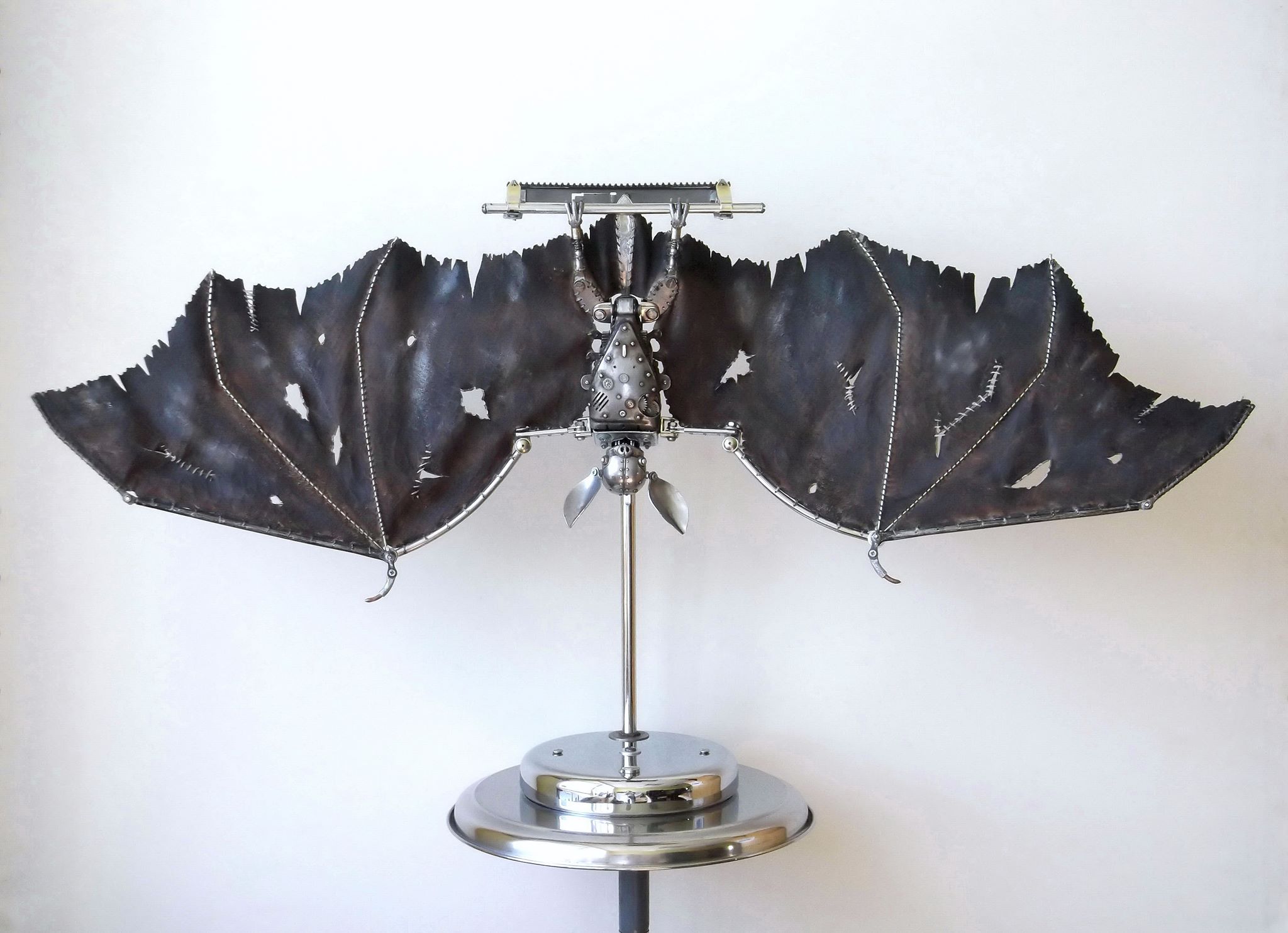 Steampunk sculptures – Igor Verniy – chauve souris