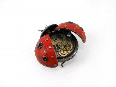 Steampunk sculptures – Igor Verniy – coccinelle