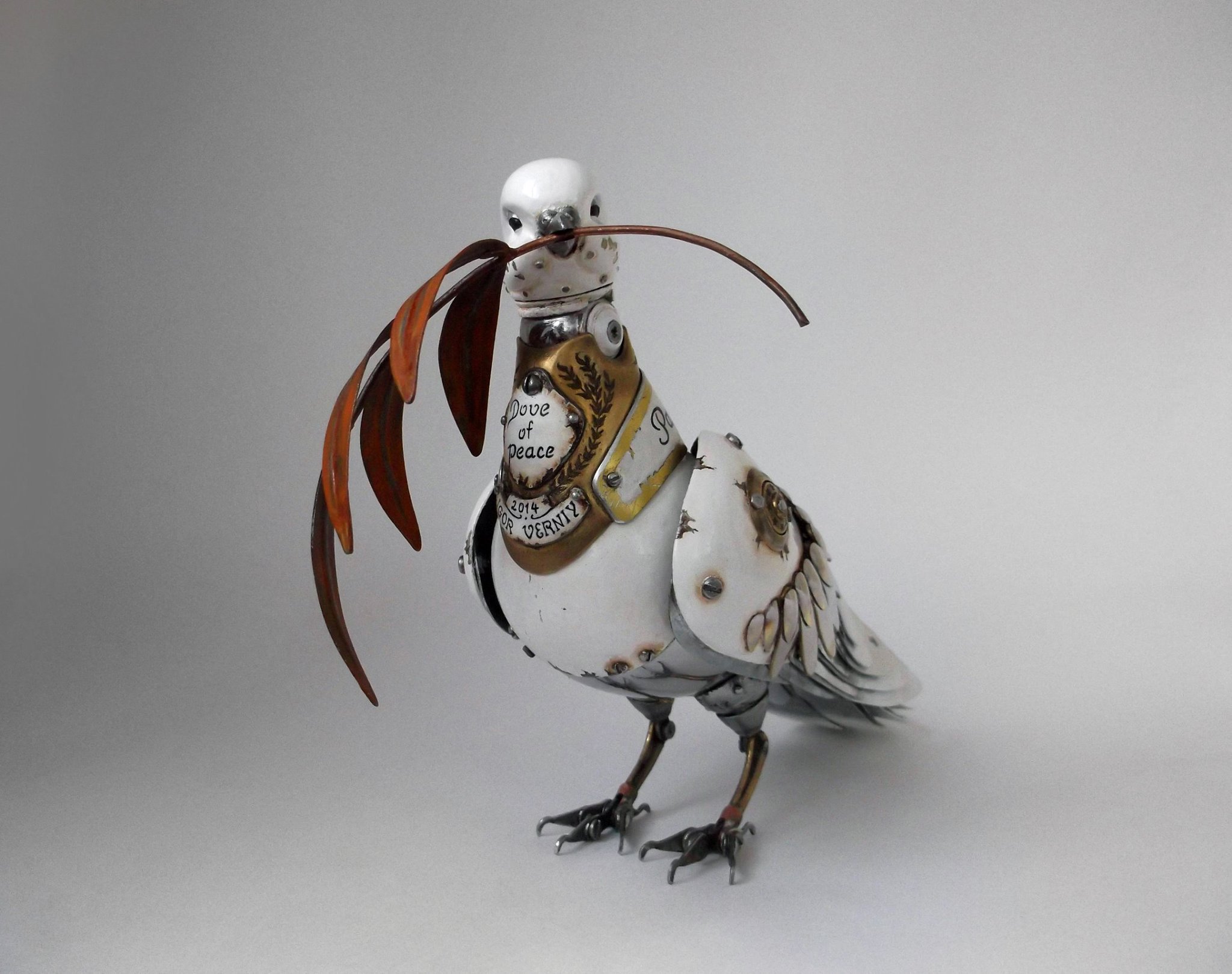 Steampunk sculptures – Igor Verniy – tourterelle