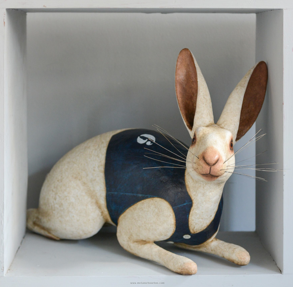 Mélanie Bourlon – Lievre blanc – sculpture papier maché