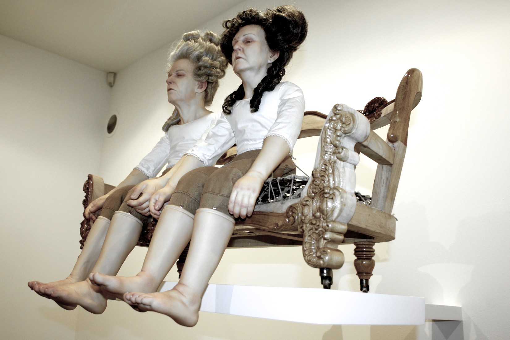 Christian-Pontus Andersson – Mother and Father sculpture