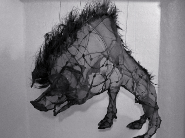 Eglantine Bacro – mixed-media artist – Nylon wire sculptures