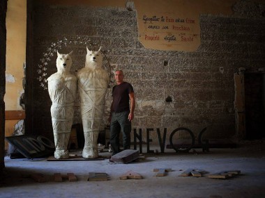 Pierre Sgamma – sculptures – les loups blancs