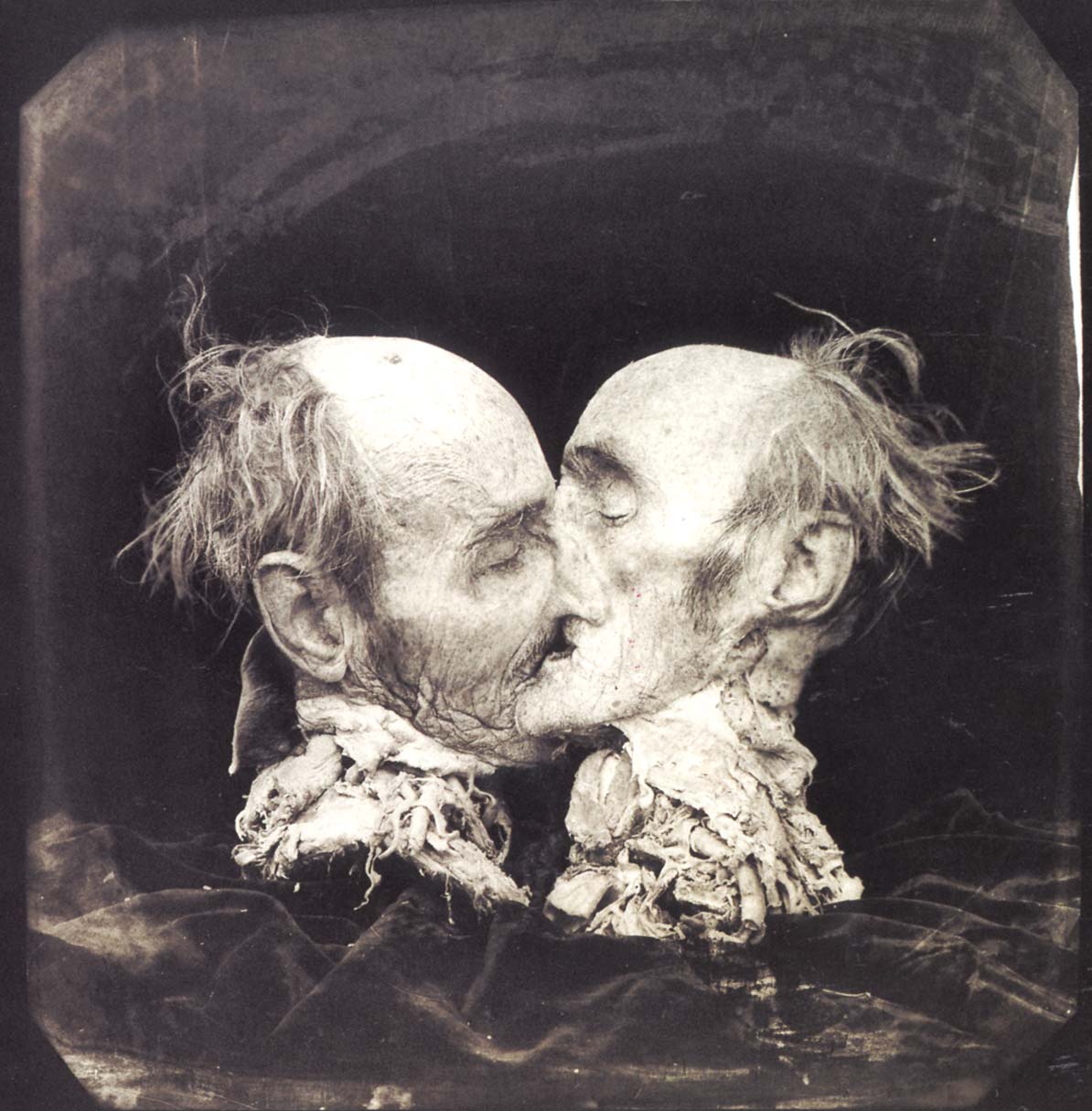 Joel Peter Witkin photography – Le baiser