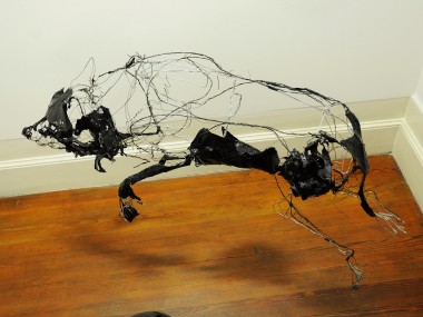 David Oliveira – “Dog” wire sculptures