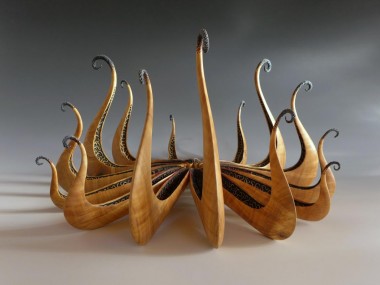 Alain Mailland – Sculpture Naissance des Drakkars2 – Greffe de cerisier – pigments