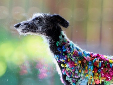 Dee McCracken – wool dog sculpture