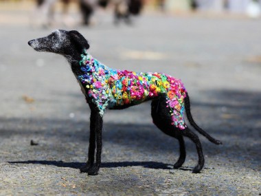 Dee McCracken – wool dog sculpture