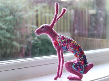 Dee McCracken – wool pink bunny sculpture