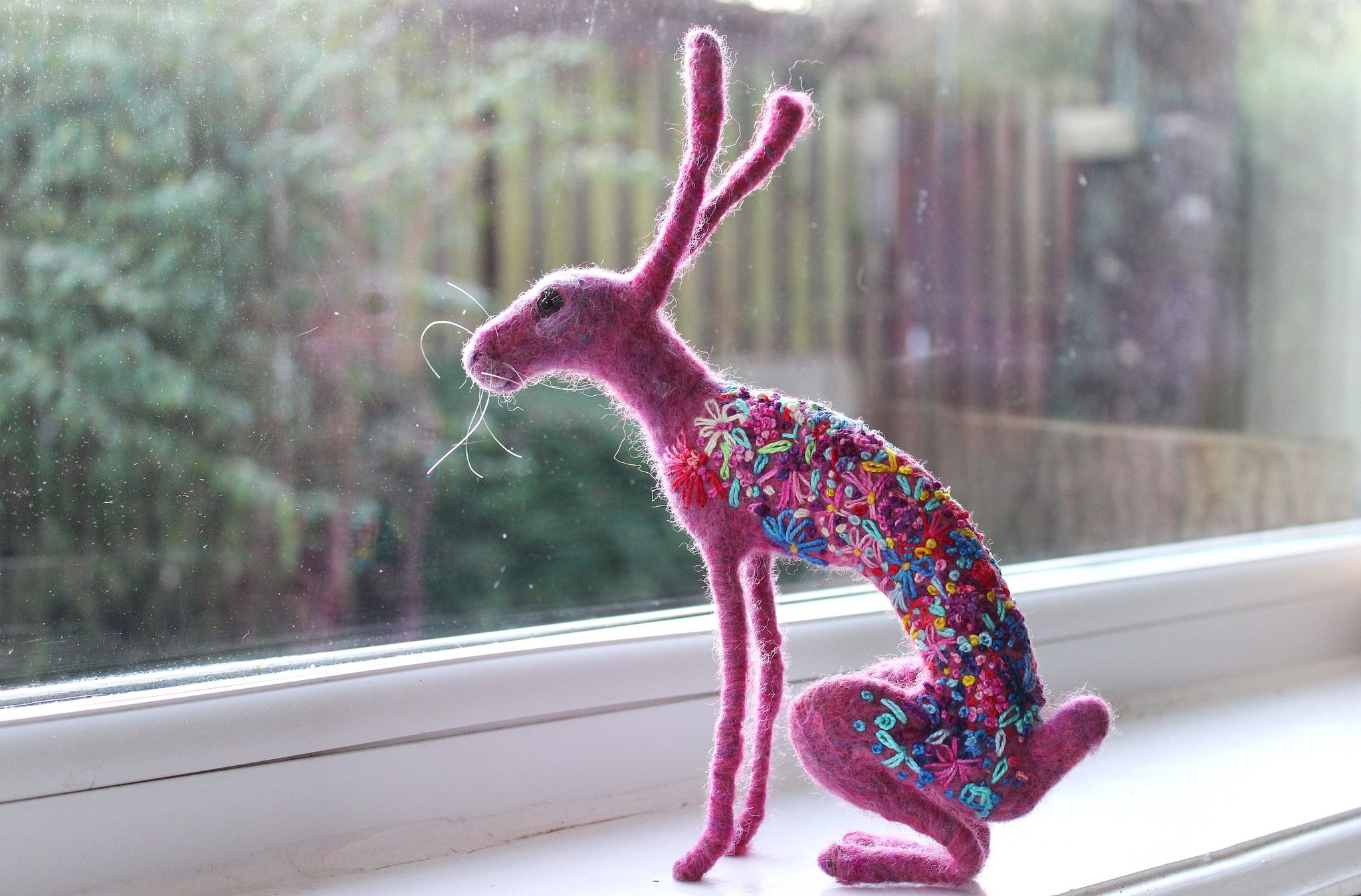 Dee McCracken – wool pink bunny sculpture
