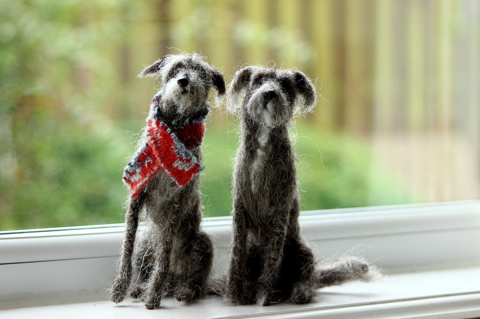 Dee McCracken – wool sculpture – lurchers