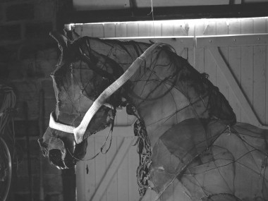 Eglantine Bacro – Textile sculpture horse
