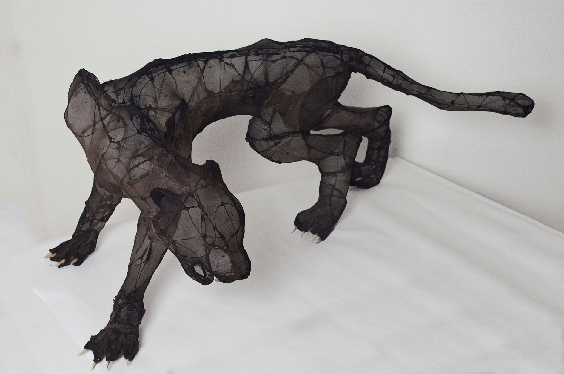 Eglantine Bacro – Textile sculptures panthere