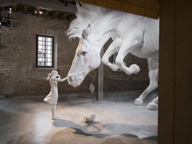 The horse Problem – Claudia Fontes sculpture Biennale de venise 2017