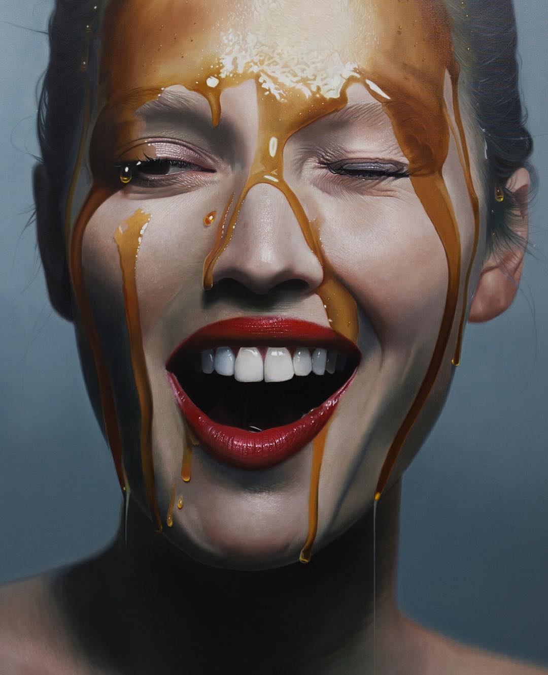 Mike Darkas – Hyper-realistic paintings of @tonigarrn – oil on canvas 145x195cm